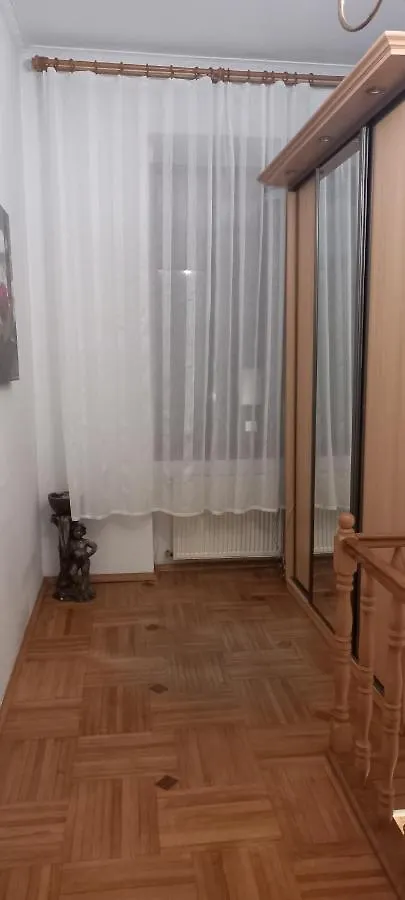 Двох Рівневі Апартаменти В Центрі Lviv